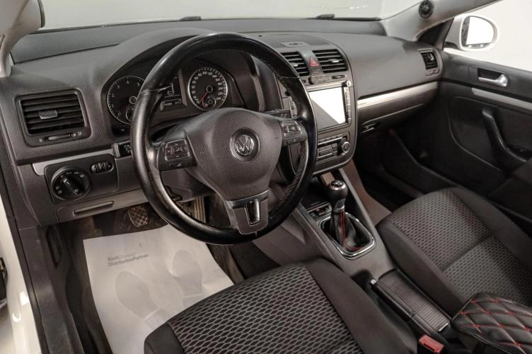 Volkswagen Jetta 7 из 18