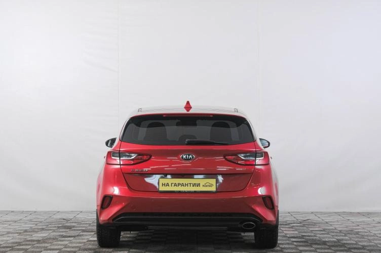 KIA cee'd 5 из 6