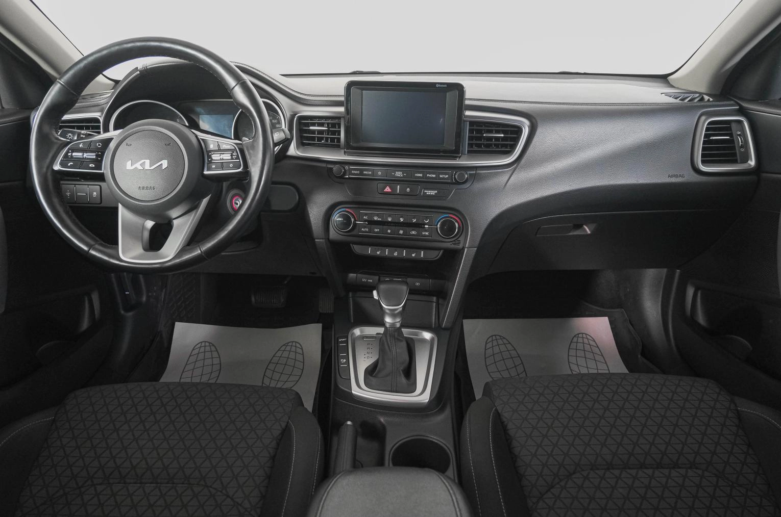 KIA cee'd 13 из 21