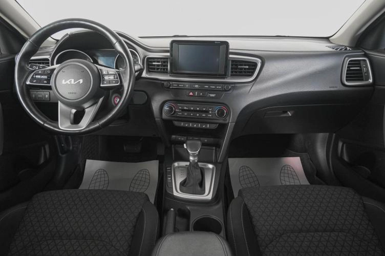 KIA cee'd 13 из 21