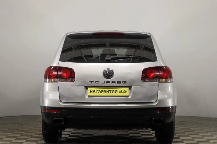 Volkswagen Touareg 5 из 6