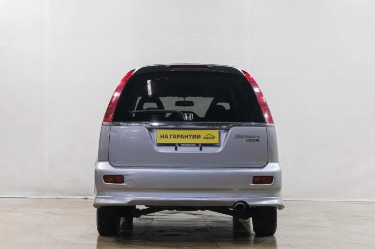 Honda Stream 5 из 6