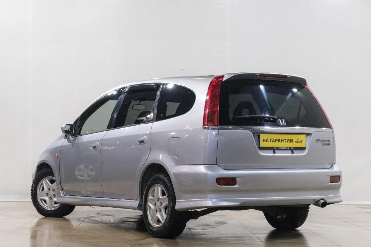 Honda Stream 4 из 6