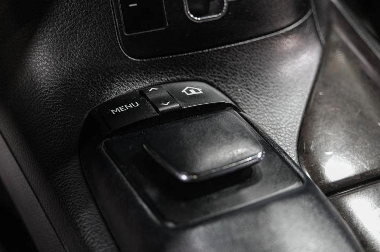 Lexus RX 25 из 33