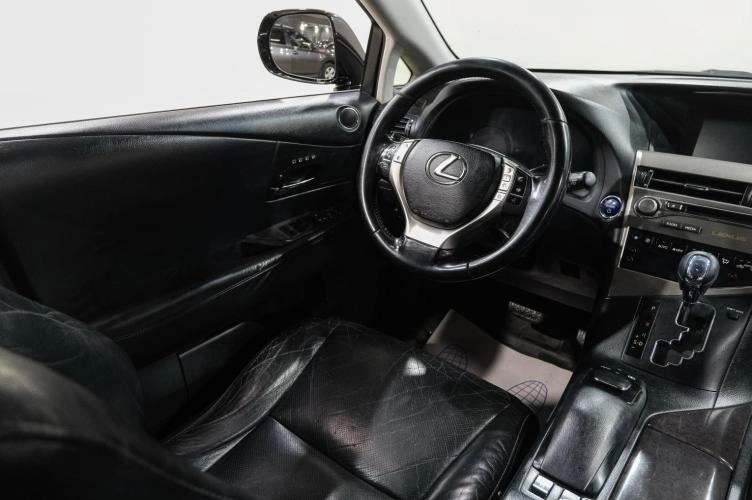 Lexus RX 15 из 33