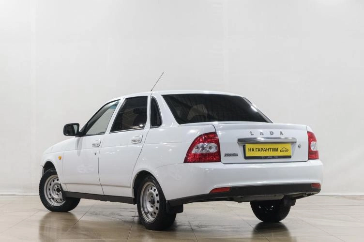 ВАЗ (LADA) Priora 4 из 6