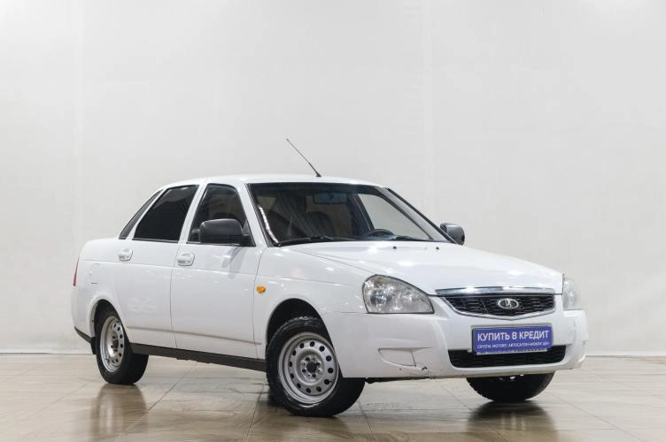 ВАЗ (LADA) Priora 1 из 6