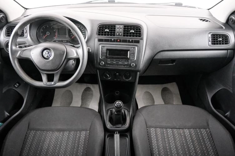 Volkswagen Polo 10 из 22