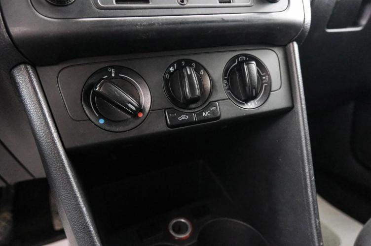 Volkswagen Polo 17 из 22