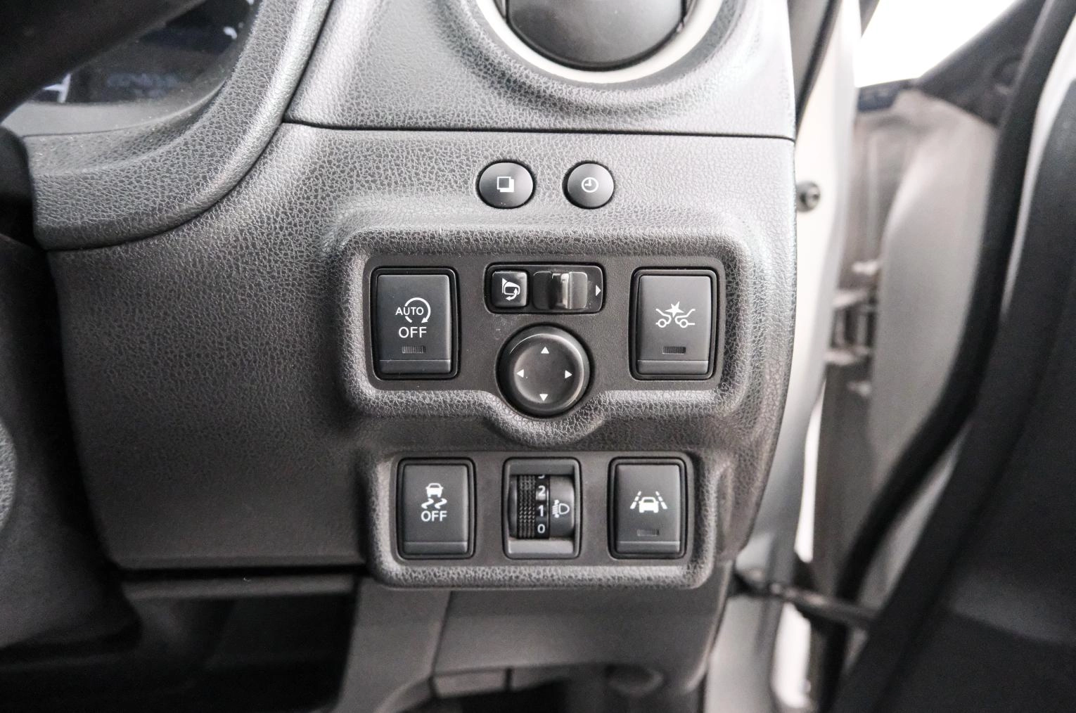 Nissan Note 19 из 23