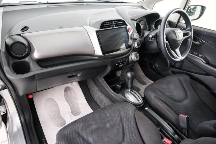 Honda Fit 12 из 22