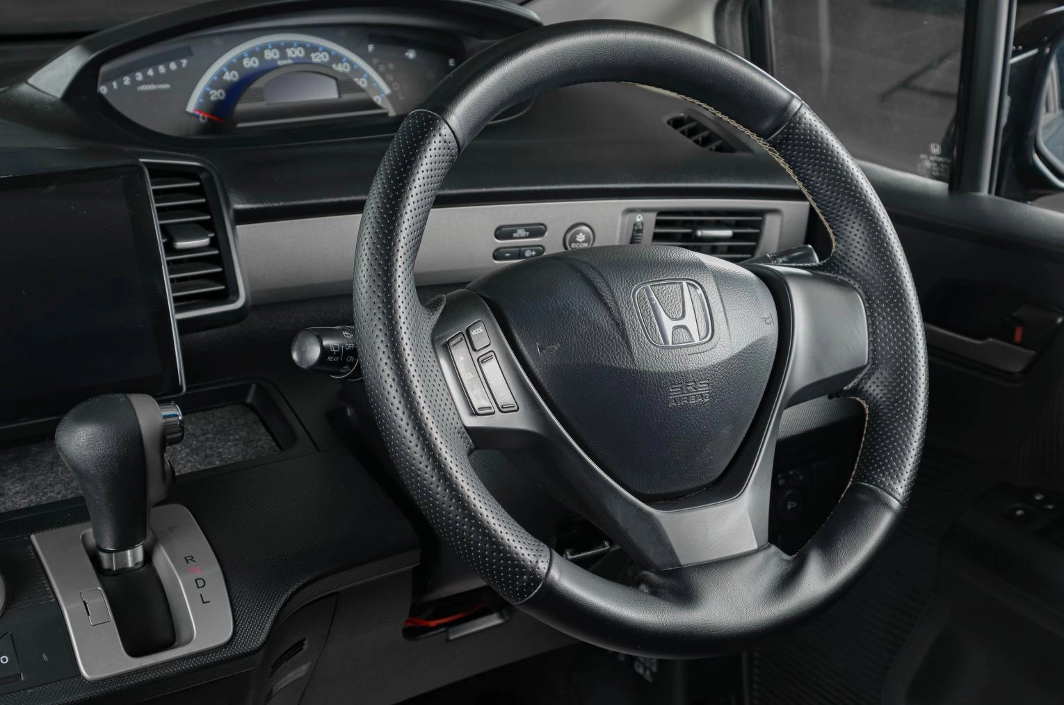 Honda Freed 11 из 17