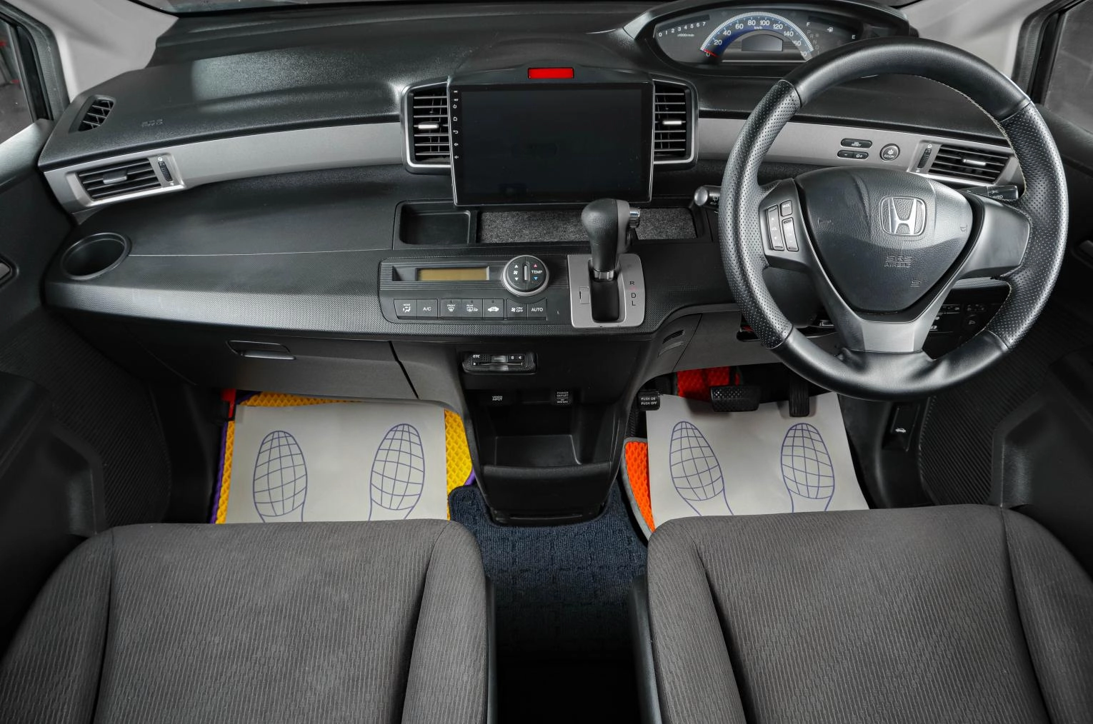Honda Freed 12 из 17