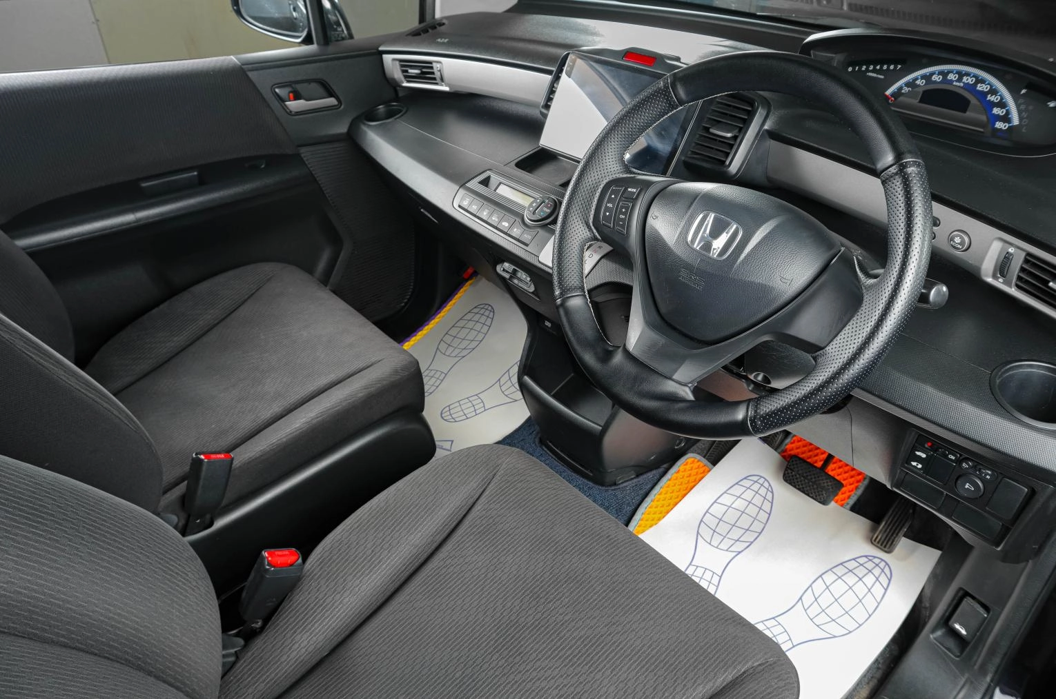 Honda Freed 7 из 17