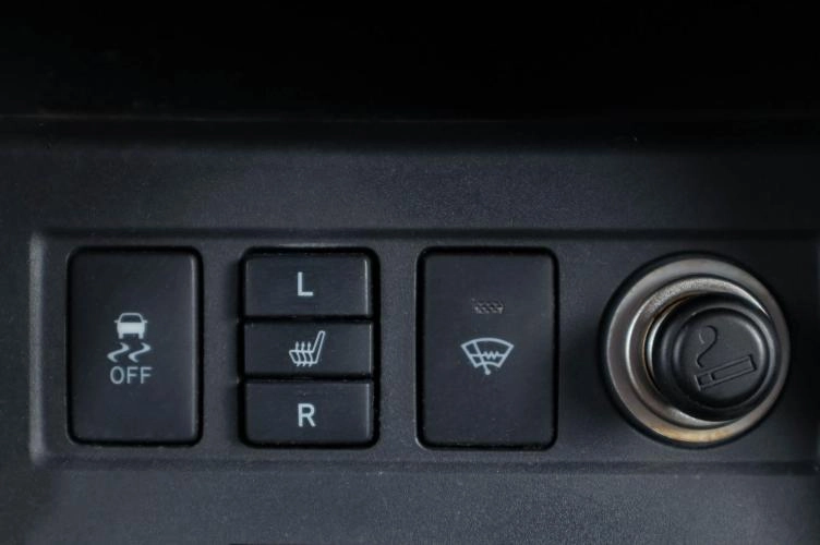 Toyota RAV4 15 из 18