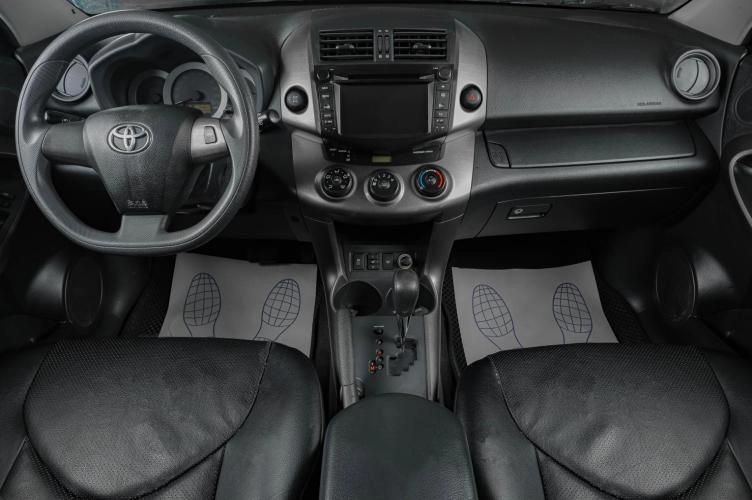 Toyota RAV4 12 из 18