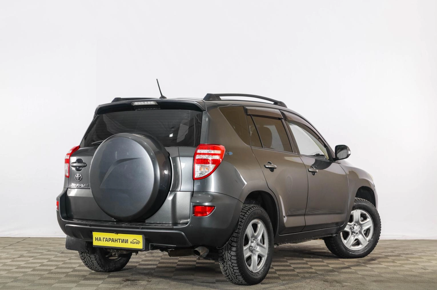 Toyota RAV4 6 из 18