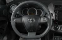 Toyota RAV4 13 из 18