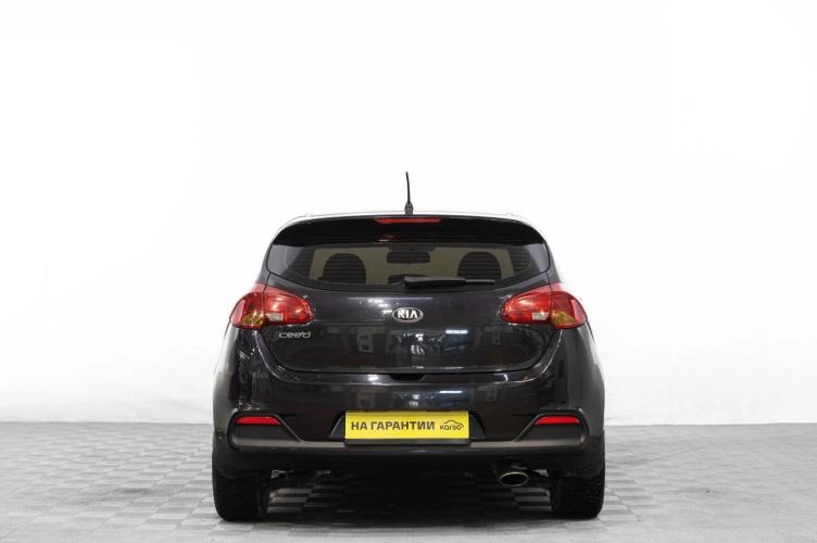 KIA cee'd 5 из 6