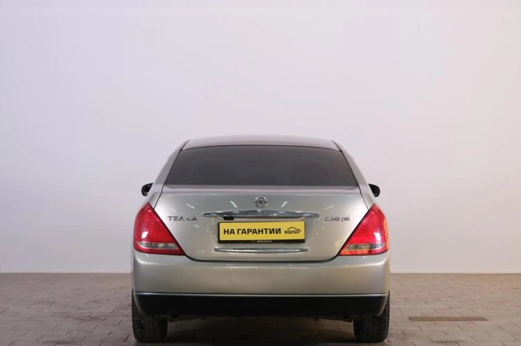 Nissan Teana 5 из 6