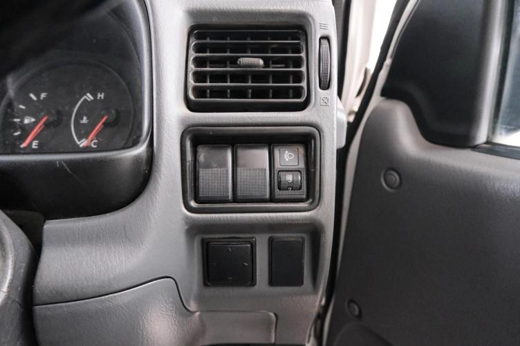 Mazda Bongo 17 из 20