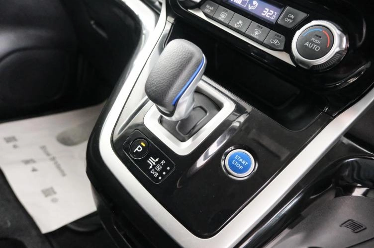 Nissan Serena 16 из 22