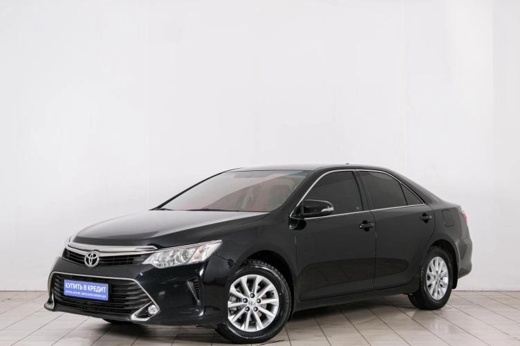 Toyota Camry 3 из 6