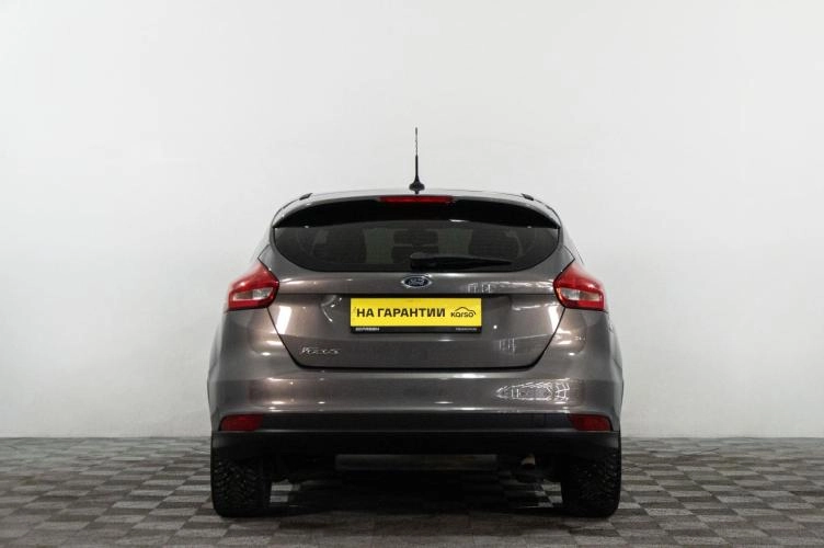 Ford Focus 5 из 6