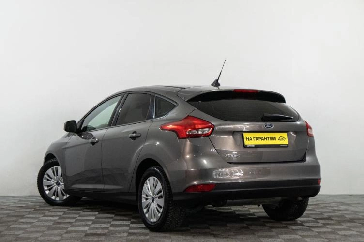 Ford Focus 4 из 6