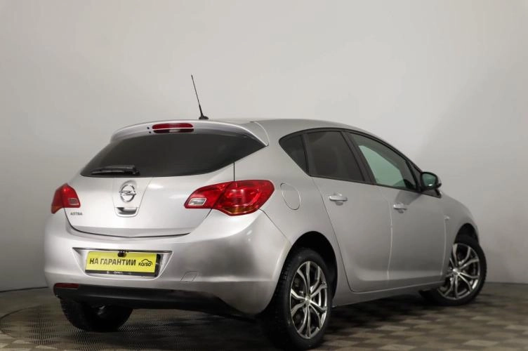 Opel Astra 4 из 6