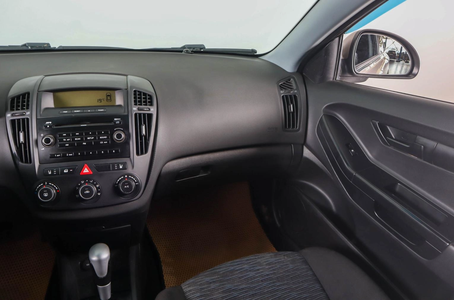 KIA cee'd 12 из 19