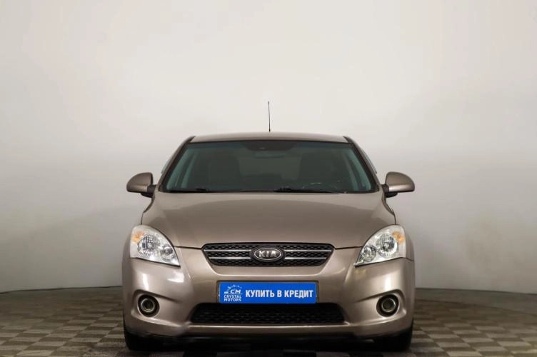 KIA cee'd 2 из 6