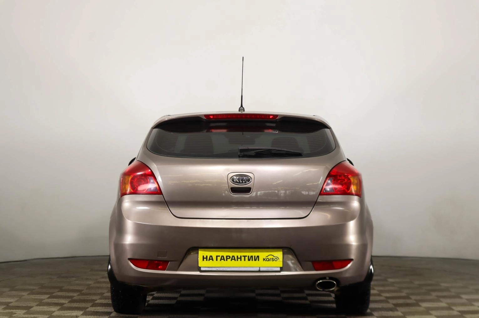 KIA cee'd 5 из 19