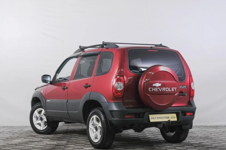 Chevrolet Niva 4 из 6