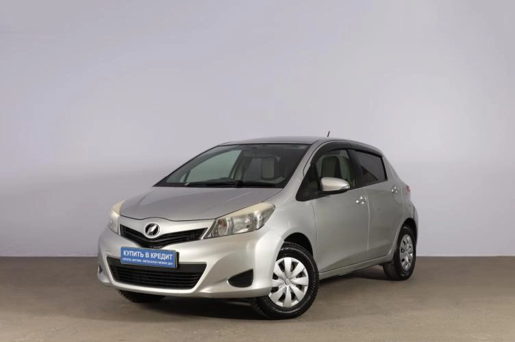 Toyota Vitz 3 из 6