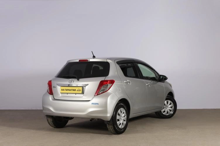 Toyota Vitz 6 из 6