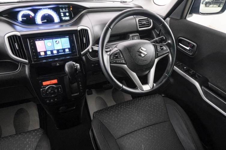 Suzuki Solio 9 из 20