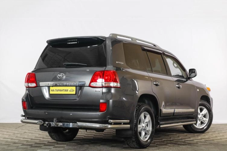 Toyota Land Cruiser 6 из 6