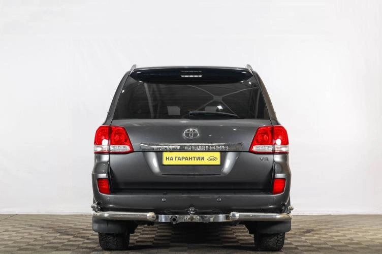 Toyota Land Cruiser 5 из 6