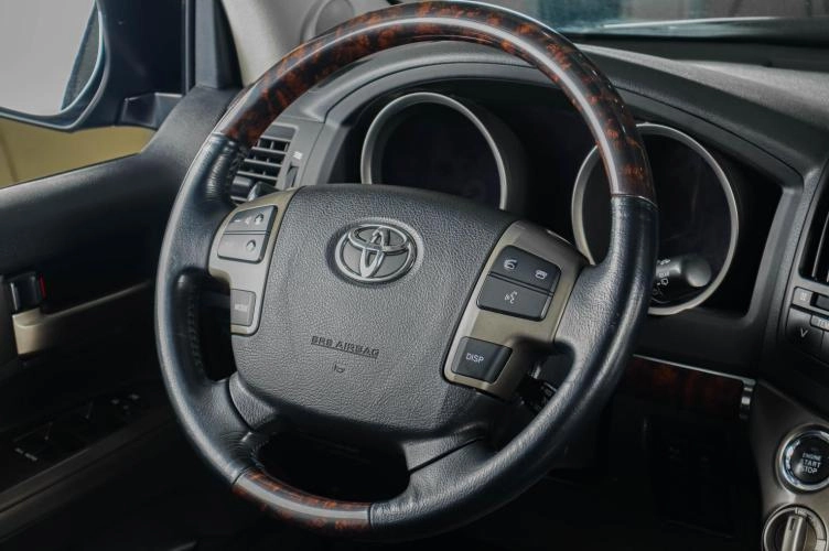 Toyota Land Cruiser 11 из 25