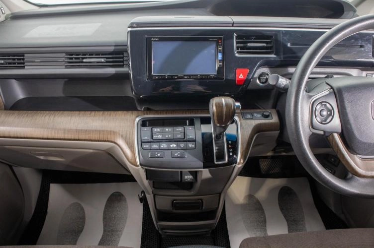 Honda Stepwgn 18 из 29