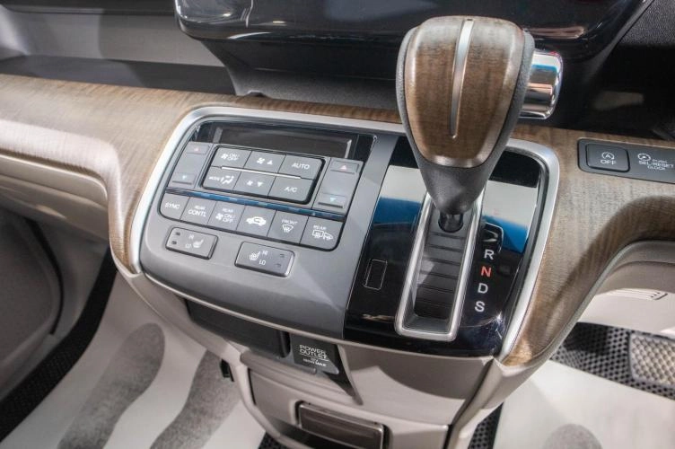 Honda Stepwgn 21 из 29