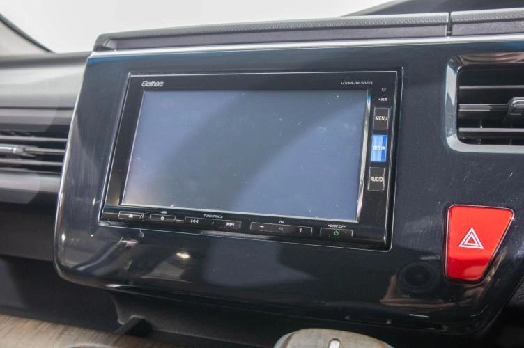 Honda Stepwgn 19 из 29