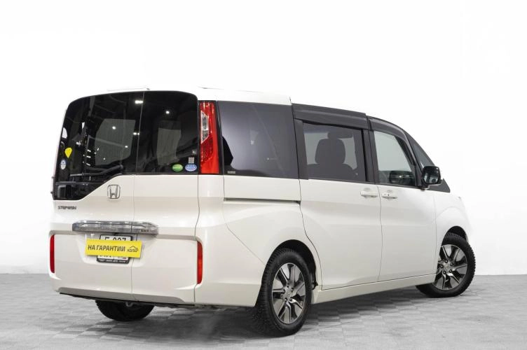 Honda Stepwgn 4 из 6