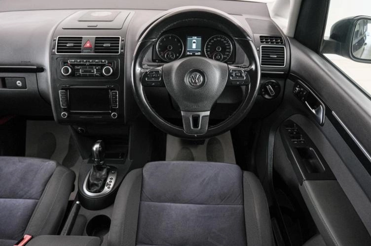 Volkswagen Touran 14 из 21
