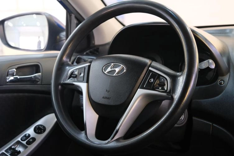 Hyundai Solaris 12 из 22