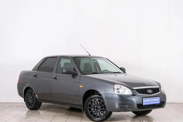 ВАЗ (LADA) Priora 1 из 22