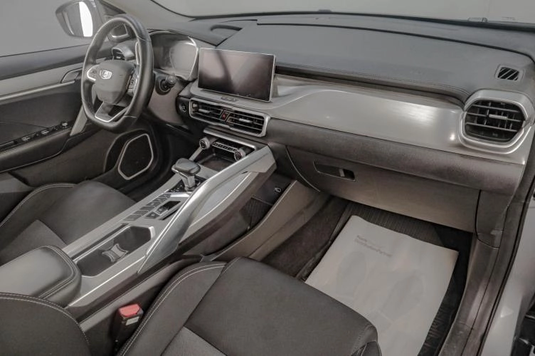 Geely Coolray 18 из 21