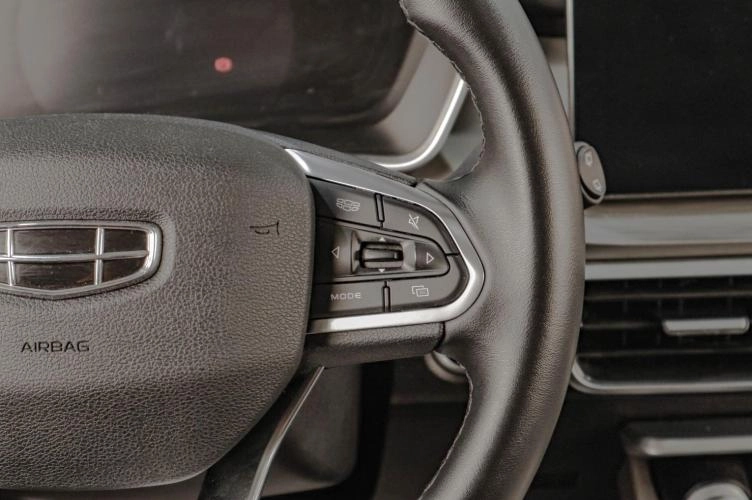 Geely Coolray 11 из 21