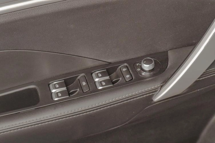 Geely Coolray 8 из 21